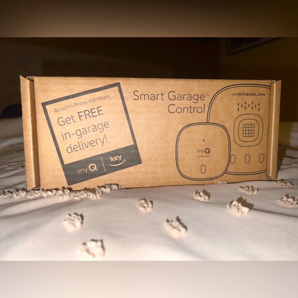NWT‼️CHAMBERLAIN Smart Garage Control Wireless Garage Hub & Sensor